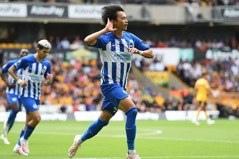 ذا أثلتيك: النصر السعودي قدم عرضًا لشراء ميتوما مقابل 65 مليون يورو